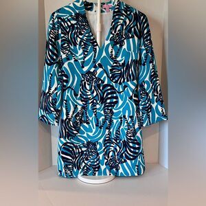 Lilly Pulitzer I’m Game Dress in Turquoise/Navy Size 0 length 34 inches